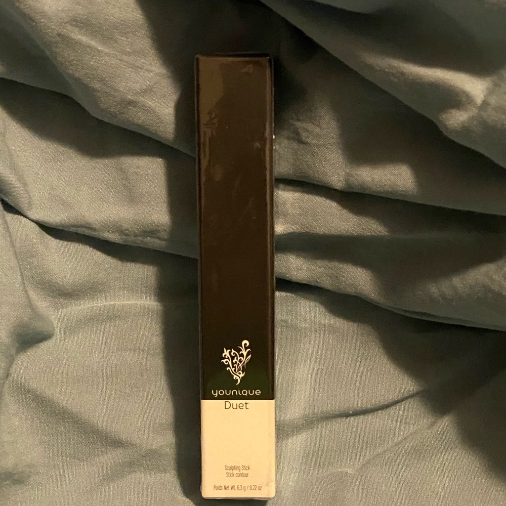 Younique Duet Stick